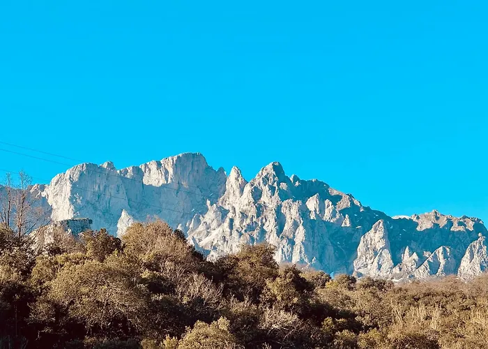 Monte Subiedes, Valle De Apartamento Camaleño